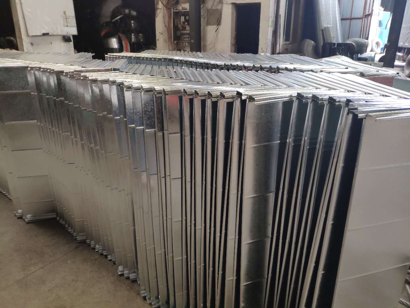 重庆渝中区风管出厂价加工厂-重庆市风管包运